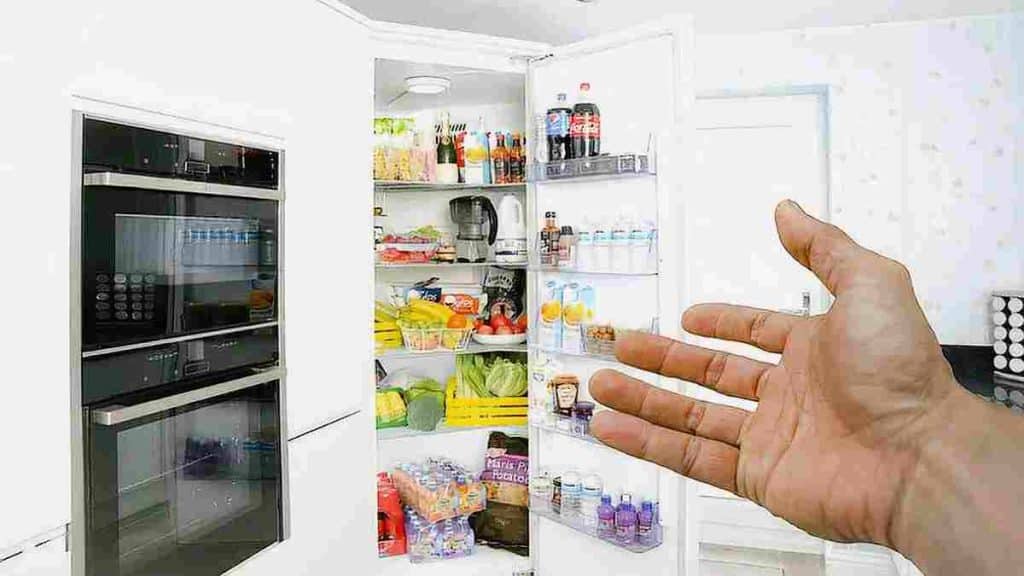 Meilleures astuces pour nettoyer et désinfecter l’intérieur du réfrigérateur et éliminer les incrustations