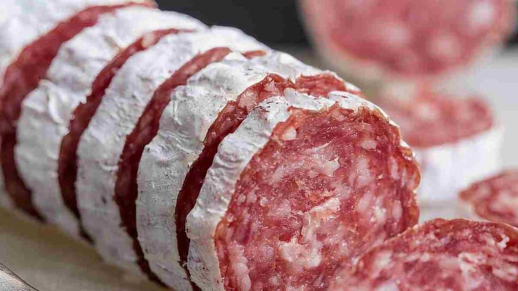 Effets de la consommation régulière du salami sur la santé, avis d’un expert