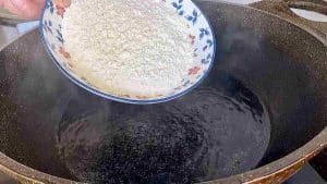 Comment réaliser un mochi japonais avec de la farine, du sucre et de l’eau bouillante ?