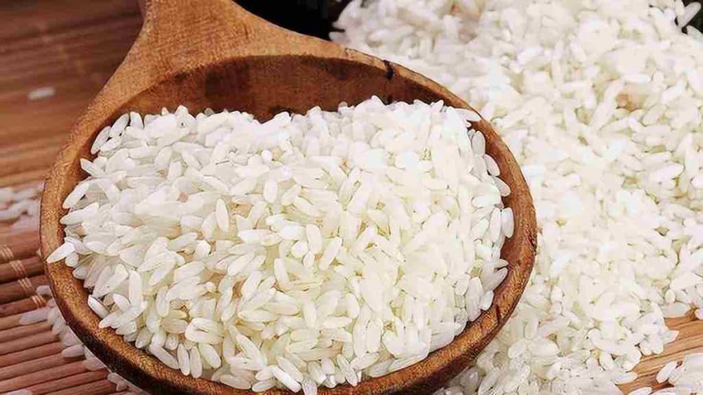 Erreur commune à éviter lors de la cuisson du riz blanc pour pouvoir en profiter pleinement