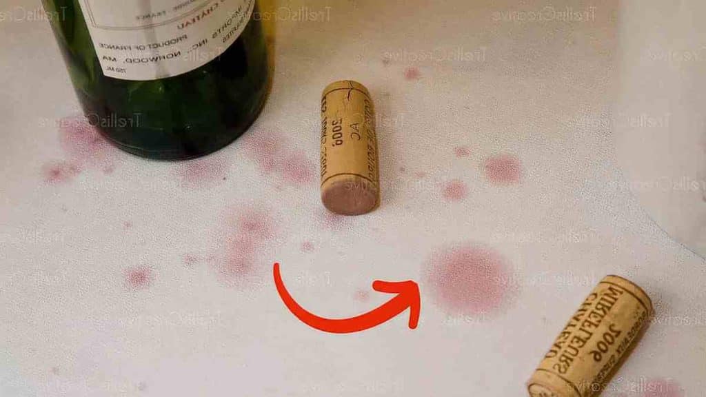 Méthodes infaillibles pour enlever les taches de vin sur les nappes de table