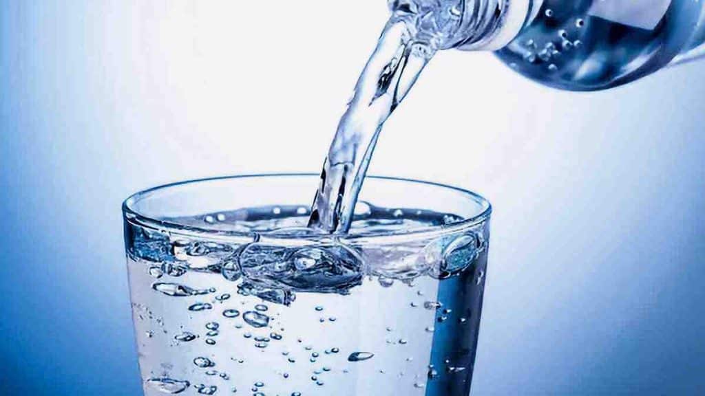 Conséquences de la consommation quotidienne d’eau gazeuse sur l’organisme et la santé en général
