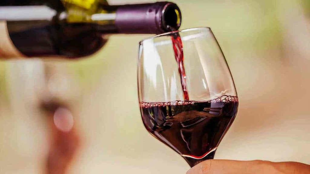 Différentes propriétés du vin rouge, est-il bon pour le cœur selon les experts en santé ?