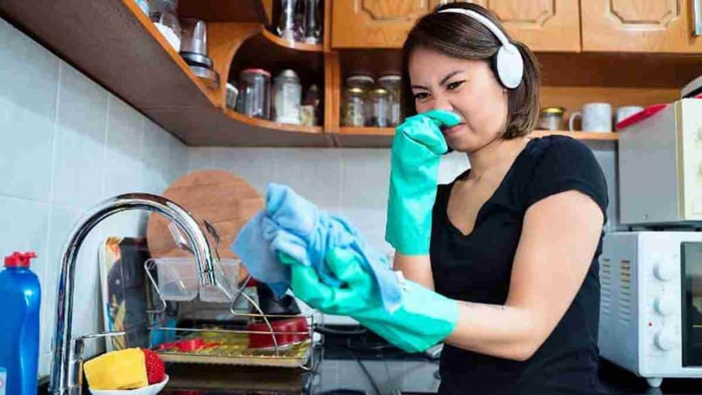 Remèdes naturels les plus efficaces pour se débarrasser des mauvaises odeurs de la cuisine