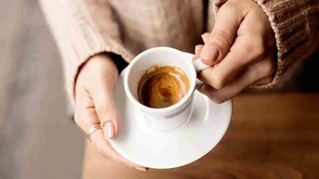 Effets secondaires de la prise du café avec le ventre vide