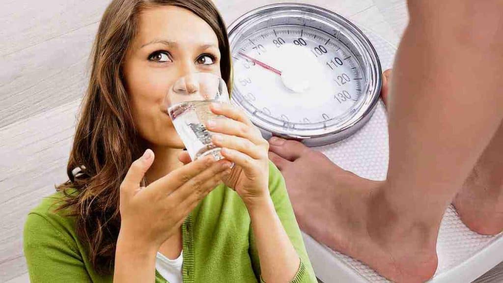 Comment boire de l'eau pour perdre du poids ? voici l'astuce