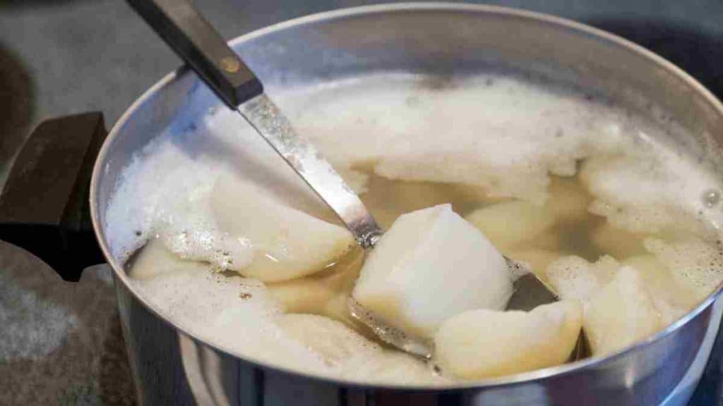 astuces-pour-cuire-les-pommes-de-terre-rapidement-afin-deconomiser-sur-la-facture-denergie