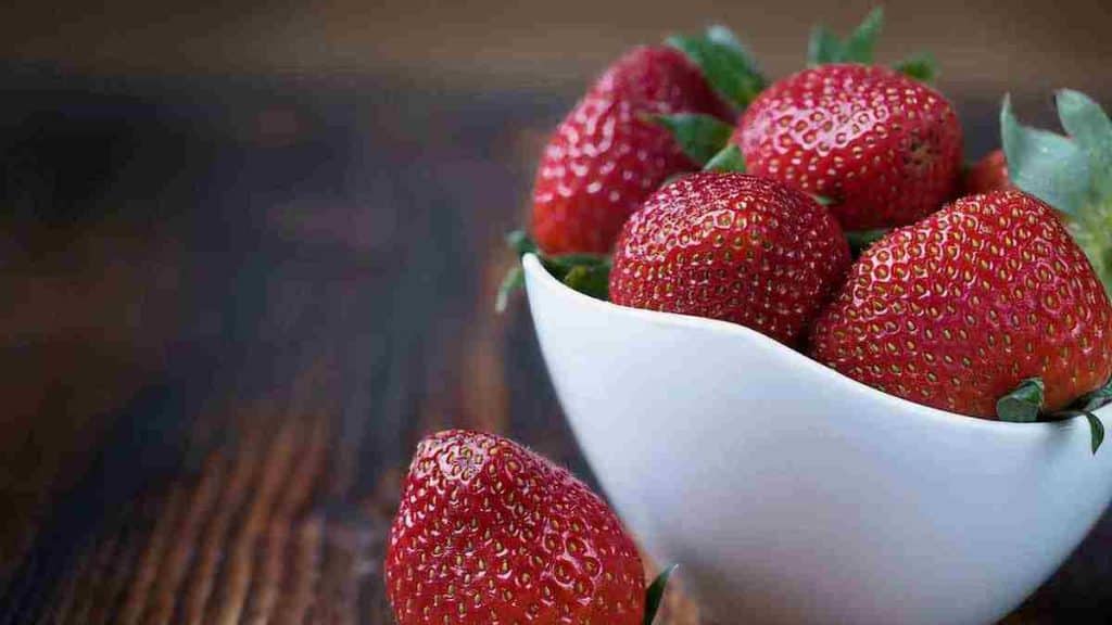 tiramisu-aux-fraises-un-dessert-leger-et-savoureux-parfait-pour-cet-ete