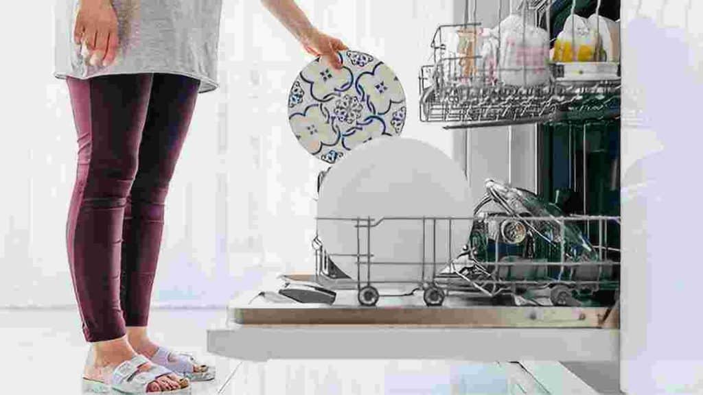 meilleures-astuces-pour-charger-le-lave-vaisselle-correctement-tout-en-economisant-de-largent