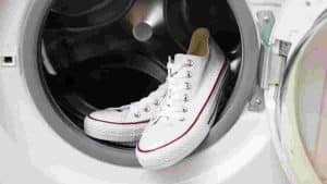 etapes-a-suivre-pour-laver-les-chaussures-dans-la-machine-a-laver